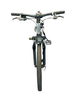 Used Giant XTC Mountain Bike Boys None 24