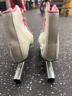 Used Girls Figure Skate White Youth 11.0