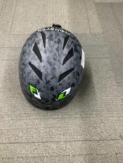 Used Giro Snowsport Helmet Adult Grey MD