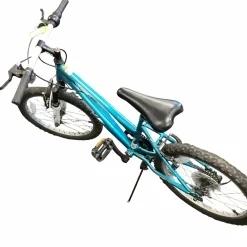 Used Huffy HIGHLAND Mountain Bike Girls Carolina Blue 20