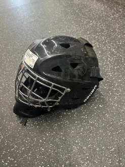 Used Itech EXPIRED PROFILE 2500 Junior Goalie Helmet/Mask Black One Size