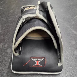 Used Itech RX5 GOALIE BLOCKER Senior Goalie Blocker Black And White