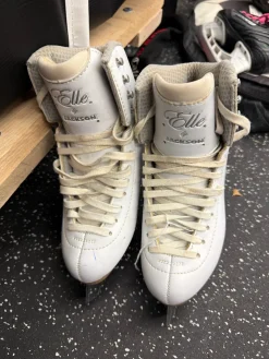 Used Jackson LELLE WomensFigure Skate White Senior 4