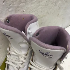 Used Jackson SOFT SKATE Womens Softboot Skate White Senior 4