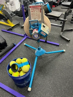Used Jugs JUGS JR BB/SB Pitching Machine