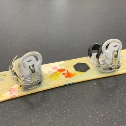 Used K2 LUNA Womens Board/Bindings White 154 cm