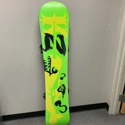 Used K2 VANDAL Boys Board/Binding Black And Green 147 cm