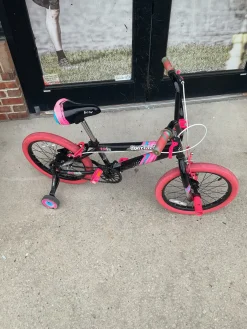 Used Kent SPARKLES Training Wheel Bike Girls Black 18"