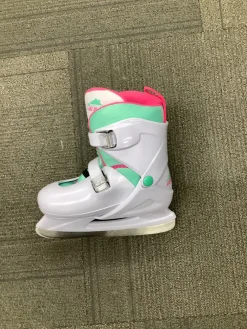 Used Lake Placid ADJ 11-13 Girls Softboot Skate White Adjustable