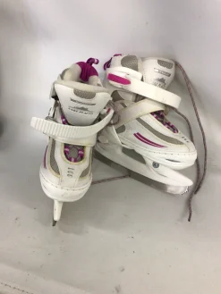 Used Lake Placid JUNIOR GIRLS FIGURE SKATES Girls Figure Skate White Youth 10.0