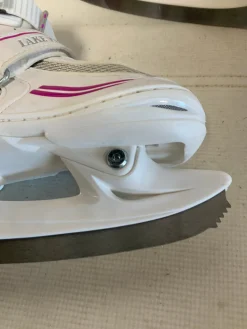 Used Lake Placid SUMMIT J10-J13 Girls Softboot Skate White Adjustable