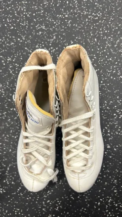 Used Lake Placid WomensFigure Skate White Senior 9