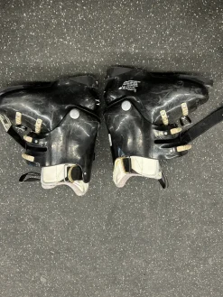 Used Lange EXCLUSIVE 60 Girls DH Ski Boot Black 235 MP - J05.5 - W06.5