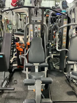 Used Life Fitness G4 Home Gym w/Plates