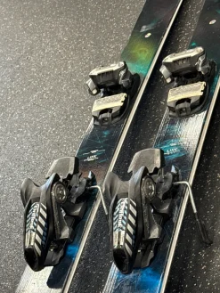 Used Line SUPERNATURAL 92 LITE Mens DH Ski/Binding Black 165 cm