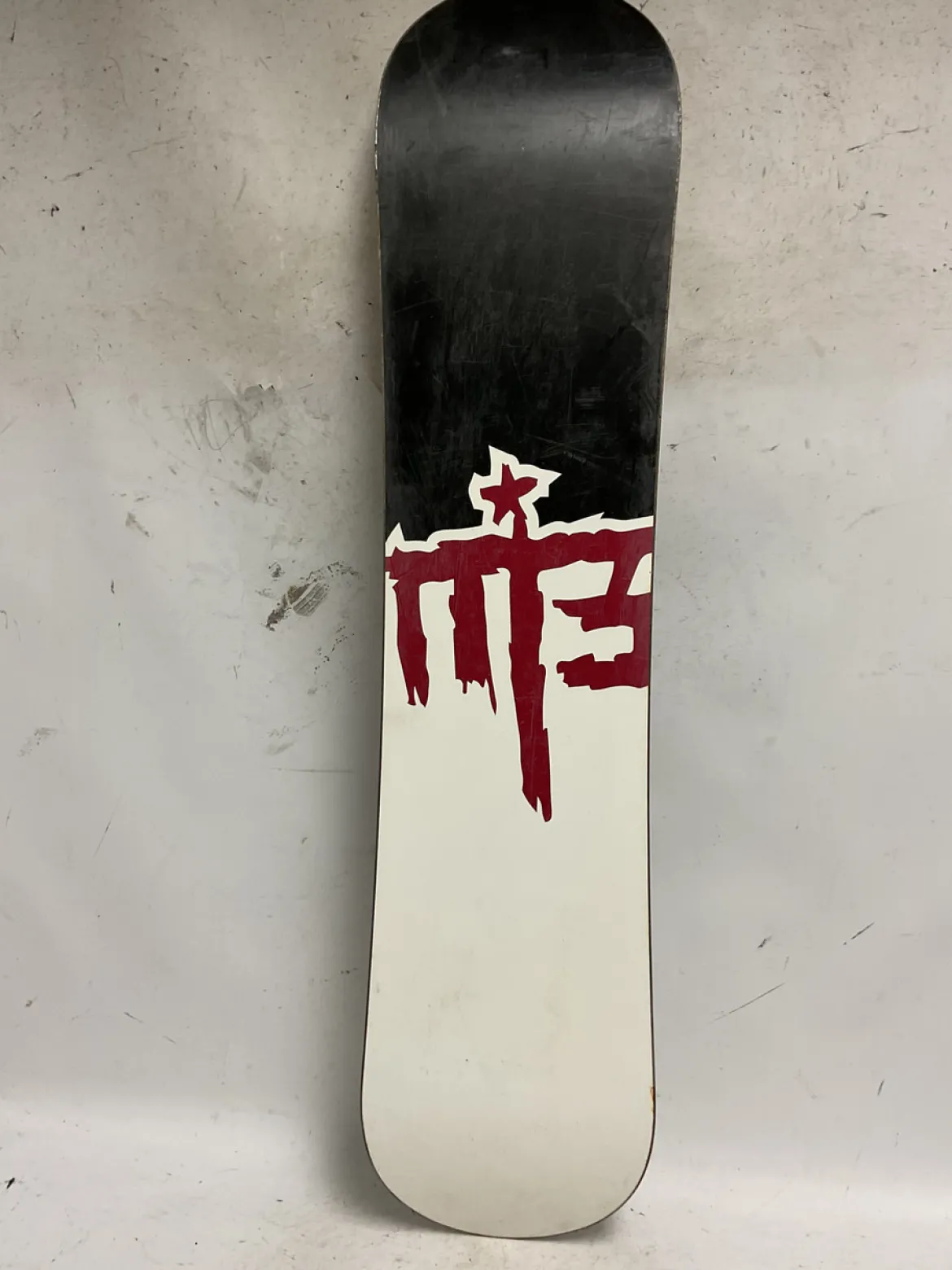 Used M3 DISCORD Boys Snowboard Only White And Black 110 cm