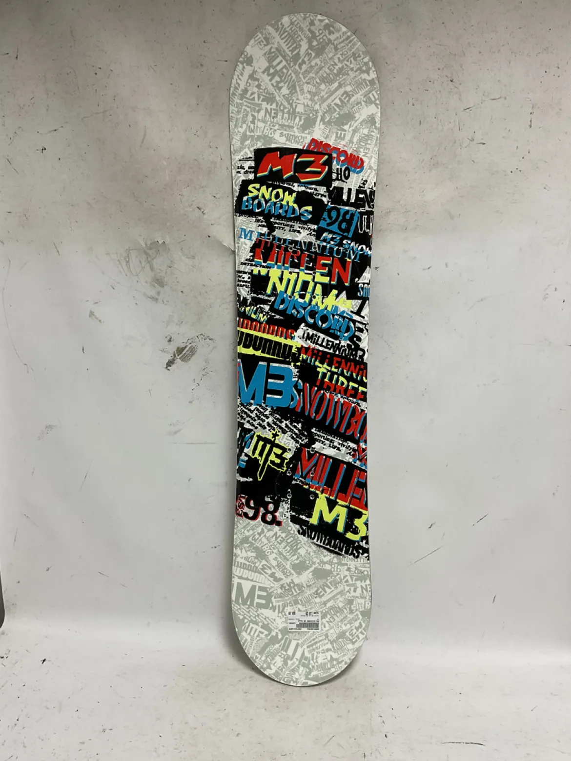 Used M3 DISCORD Boys Snowboard Only White And Black 110 cm