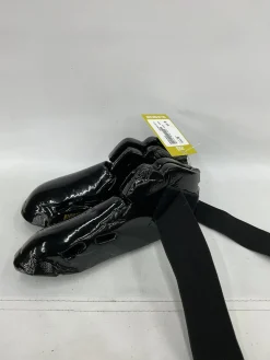 Used Martial Arts Foot Pads Black MD
