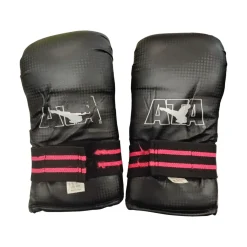 Used Martial Arts Gloves Black YLG