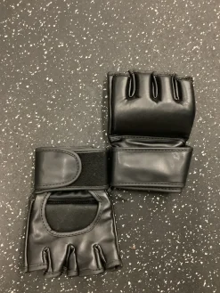 Used Martial Arts Gloves Black XL