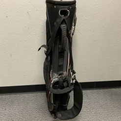 Used Maxfli VARSITY Teen Stand Bag Black And Red