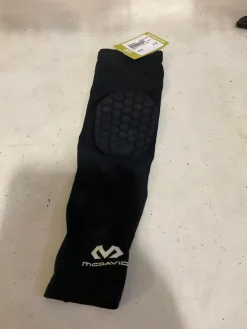 Used McDavid FB Elbow Pads LG