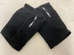 Used McDavid HEX TECHNOLOGY KNEE SLEEVES Black