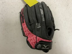 Used Mizuno Finch GPP 1154 RH Throw Fastpitch Gloves Black And Pink 11 1/2"