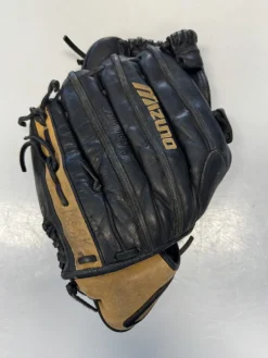 Used Mizuno GCS 1175 BB/SB Glove RH Throw Black 11"