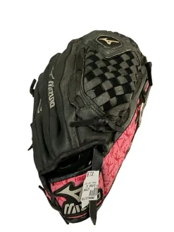 Used Mizuno GPP 1007 RH Throw Fastpitch Gloves Black 10"