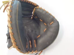Used Mizuno GXC95 BB/SB Catchers RH Throw Black 33"