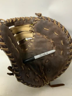 Used Mizuno GXF 92 BB/SB First Base RH Throw Brown 12 1/2