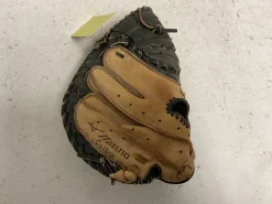 Used Mizuno Power Close GXC105 Baseball Catchers RH Throw Black And Tan 32 1/2