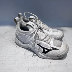 Used Mizuno WAVE MOMENTUM WMNS SZ 8 VB Shoes Adult White Senior 8