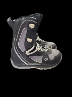 Used MORROW Boys Snowboard Boots Black Junior 05