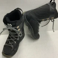 Used Morrow SLICK Boys Snowboard Boots Black Junior 05