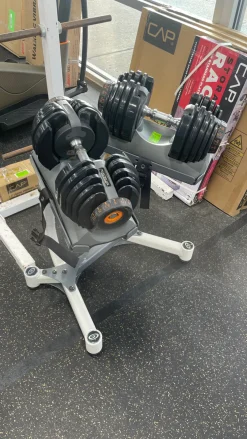 Used Nautilus Adj Dumbbells 5-55 LB