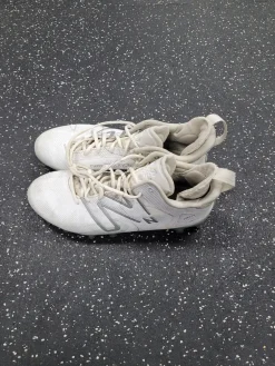 Used New Balance LAX Cleats Mens White Senior 9