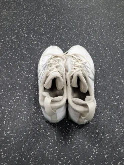 Used New Balance LAX Cleats Mens White Senior 9
