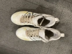 Used New Balance LAX Cleats Mens White Senior 8