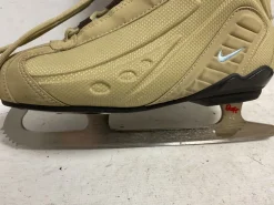 Used Nike Girls Softboot Skate Tan Junior 05