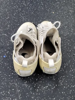 Used Nike HUARACHE 9 LAX Cleats Mens White Senior 10