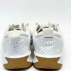 Used Nike OMNI MULTICOURT VB Shoes Adult White Senior 6