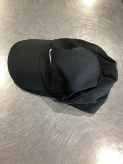 Used Nike Outerwear Womens Hat Black