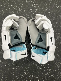 Used Nike PRIME ELITE LAX Goalie Gloves M White 13"