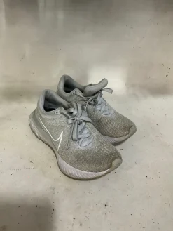 Used Nike REACT Running/X-Train Shoes W White Senior 8