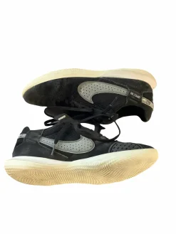 Used Nike Running/X-Train Shoes M