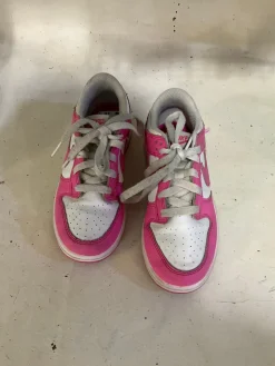 Used Nike Running/X-Train Shoes Y