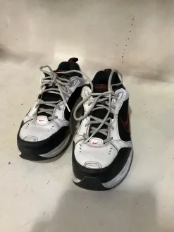 Used Nike Running/X-Train Shoes M