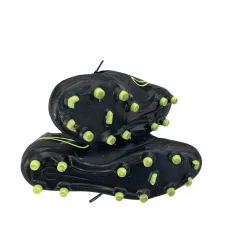 Used Nike Soccer Cleats Black Junior 05